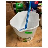Libman All-Purpose Bucket, 12qt, Clorox Scrubber
