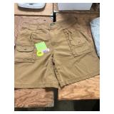 Cabelas Size 38 Utility Shorts