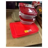 Pyrex Pans + Rubbermaid Take Alongs
