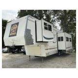 '02 Forest River Cardinal 5W