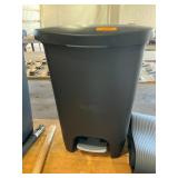 Glad trash can