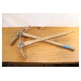 2 Pick Axes