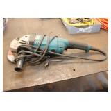 Makita GA7020 7' Angle Grinder