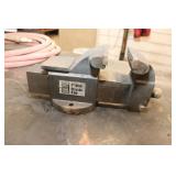 Powerfist 4' Bench Vice