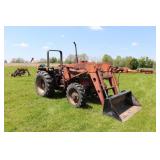 Case IH 585 Tractor w Case 2255 Loader