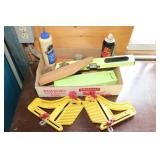 Featherboards, Level, Glue
