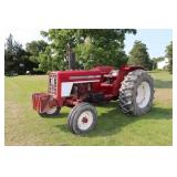 1973 International 674 Utility Tractor