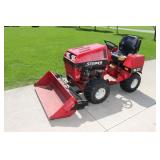 Steiner 430 Max 4-Wheel Drive Tractor with Bucket