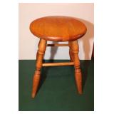 Oak Milking Stool (1)