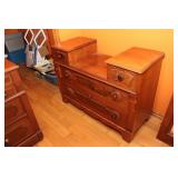 4-Drawer Antique Dresser