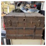 ANTIQUE 1800-EARLY 1900S STEAM TRUNK