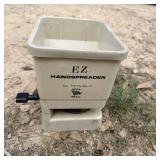 Republic EZ Crank Handheld Hand Spreader