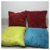 (4) Throw Pillows