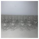 (15) Clear Glass Stemmed Wine Glasses