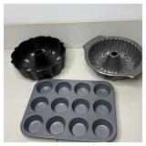 (2) Bundt Cake Pans- Wilton/Bundt Pan & Muffin Pan