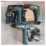 READ Makita Drills, Case, Batteries, Charger-