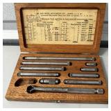Lufkin No. 680B Inside Micrometer Set 1 1/2'- 12'