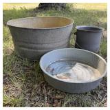 3- Metal Bucket/Shallow Pan