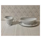 Trend China Gravy Boat & Creamer Pitcher