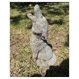 16" Concrete Howling Wolf