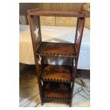 Rustic Country-Style Four-Tier Shelf with