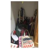 ASSORTED CHRISTMAS WRAPPING PAPER & SUPPLIES