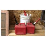 (2) SMALL GAS CANS W/FUEL, MARKING/SPRAY PAINT