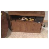 TV CABINET MEASURES 29in x16in x 24in