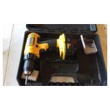 DEWALT 18 VOLT DRILL W/ BATTERYS & CHARGER