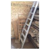 LADDER, CRUTCHES & QUILT RACK