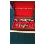 CUSTOM-CRAFT STAINLESS & ONEIDA UTENSILS (ATG)