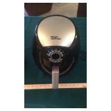 POWER AIR FRYER & BLACK & DECKER CAN OPENER