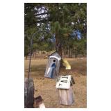 SHEPHERDS HOOK & (2) DECORATIVE BIRD HOUSES