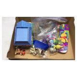 MATEL MINI PLASTIC DOLL HOUSES & FIGURINES