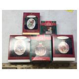 NORMAN ROCKWELL & SCHOOL ORNAMENTS (HALLMARK) NORMAN ROCKWELL & SCHOOL ORNAMENTS (HALLMARK)