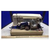 DRESSMAKER PORTABLE SEWING MACHINE