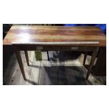 SOFA TABLE (46IN.WX30IN/T16IN.D) SOFA TABLE (46IN.WX30IN/T16IN.D)