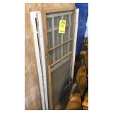 (2) WINDOWS & A SCREEN DOOR (2) WINDOWS & A SCREEN DOOR
