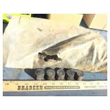 SMALL RUBBER BARREL CORKS & CHAIN (ATG) SMALL RUBBER BARREL CORKS & CHAIN (ATG)