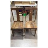 (2) WOODEN CHAIRS (2) WOODEN CHAIRS
