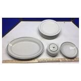 WELLSVILLE CHINA USA DISHES, OVEN GLASS COOKWARE