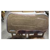 (2) SADDLE PADS (2) SADDLE PADS