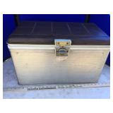 THERMASGTER COOLER, IGLOO WATER COOLER & MUGS THERMASGTER COOLER, IGLOO WATER COOLER & MUGS