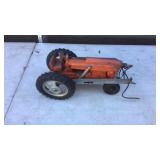 HUBLEY TRACTOR W/LOADER MISSING BUCKET HUBLEY TRACTOR W/LOADER MISSING BUCKET