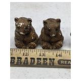 TOTEMS, BEARS, NATIVE PEOPLE & POTS (S&P SHAKERS) TOTEMS, BEARS, NATIVE PEOPLE & POTS (S&P SHAKERS)