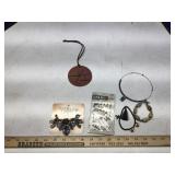 SWAROVKI & ASSORTED JEWELRY SWAROVKI & ASSORTED JEWELRY
