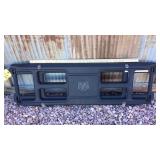CARGO EXTENDER FOR A RAM PICKUP TRUCK BOX CARGO EXTENDER FOR A RAM PICKUP TRUCK BOX
