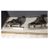 LEATHER ICE SKATES