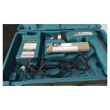 MAKITA 12V BATTERY POWERED DRILL