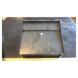 METAL LOCKING MAIL BOX W/ KEY